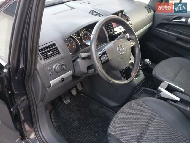 Чорний Опель Зафіра, об'ємом двигуна 0 л та пробігом 232 тис. км за 5700 $, фото 12 на Automoto.ua