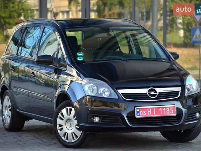 Черный Опель Зафира, объемом двигателя 1.6 л и пробегом 221 тыс. км за 6350 $, фото 4 на Automoto.ua