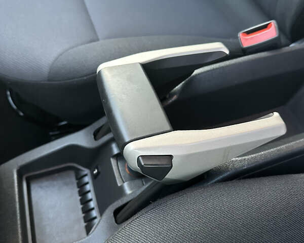 Опель Зафира 2008 в Хороле на Automoto.ua Черный Опель Зафира, объемом двигателя 1.8 л и пробегом 180 тыс. км за 6650 $, фото 29 на Automoto.ua