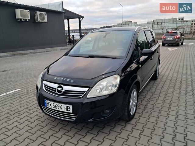 Черный Опель Зафира, объемом двигателя 1.8 л и пробегом 252 тыс. км за 5650 $, фото 33 на Automoto.ua