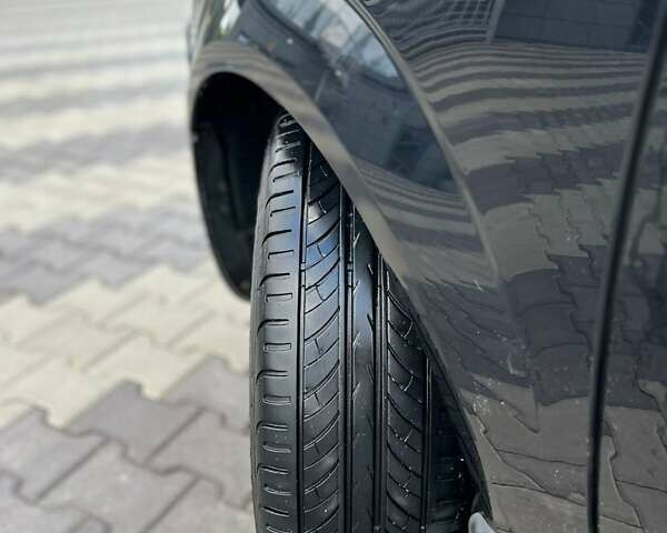 Черный Опель Зафира, объемом двигателя 1.69 л и пробегом 266 тыс. км за 5700 $, фото 1 на Automoto.ua