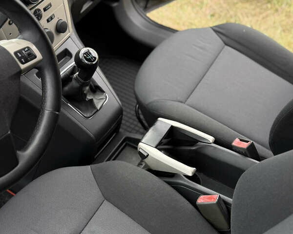 Чорний Опель Зафіра, об'ємом двигуна 1.6 л та пробігом 238 тис. км за 5500 $, фото 39 на Automoto.ua