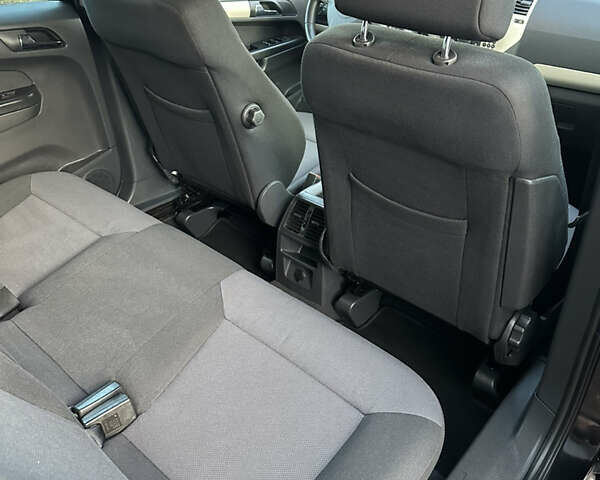 Опель Зафира 2008 в Хороле на Automoto.ua Черный Опель Зафира, объемом двигателя 1.8 л и пробегом 180 тыс. км за 6650 $, фото 15 на Automoto.ua