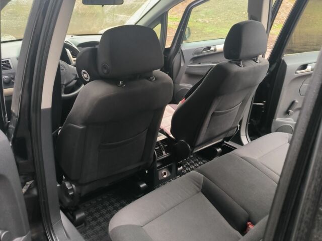 Чорний Опель Зафіра, об'ємом двигуна 1.9 л та пробігом 336 тис. км за 5500 $, фото 12 на Automoto.ua