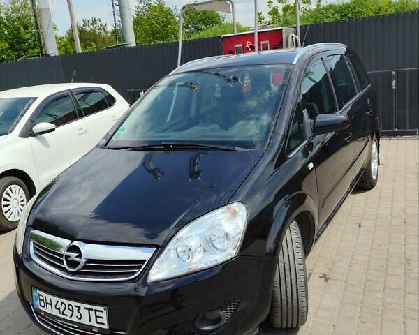 Черный Опель Зафира, объемом двигателя 1.6 л и пробегом 230 тыс. км за 5000 $, фото 4 на Automoto.ua