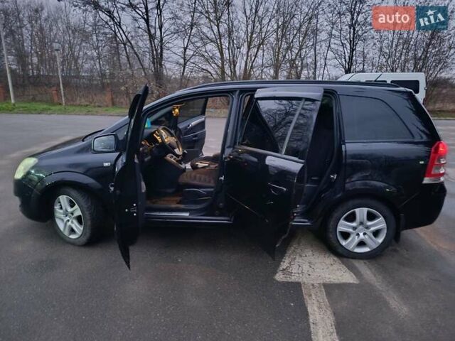 Черный Опель Зафира, объемом двигателя 1.7 л и пробегом 219 тыс. км за 5900 $, фото 10 на Automoto.ua
