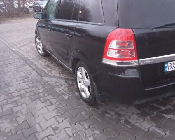 Черный Опель Зафира, объемом двигателя 1.69 л и пробегом 237 тыс. км за 4800 $, фото 2 на Automoto.ua