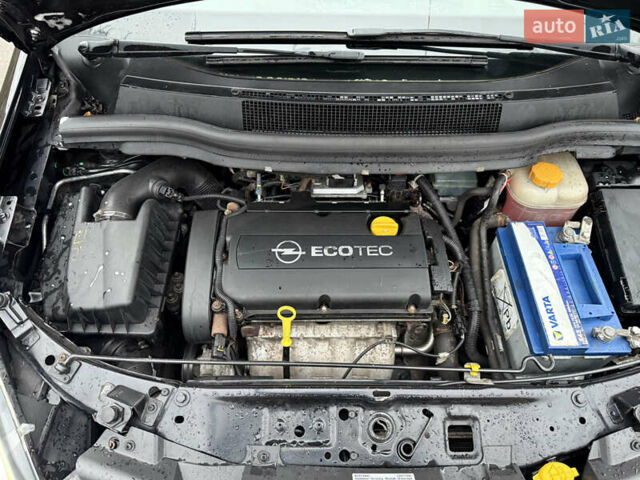 Чорний Опель Зафіра, об'ємом двигуна 1.8 л та пробігом 193 тис. км за 6300 $, фото 23 на Automoto.ua