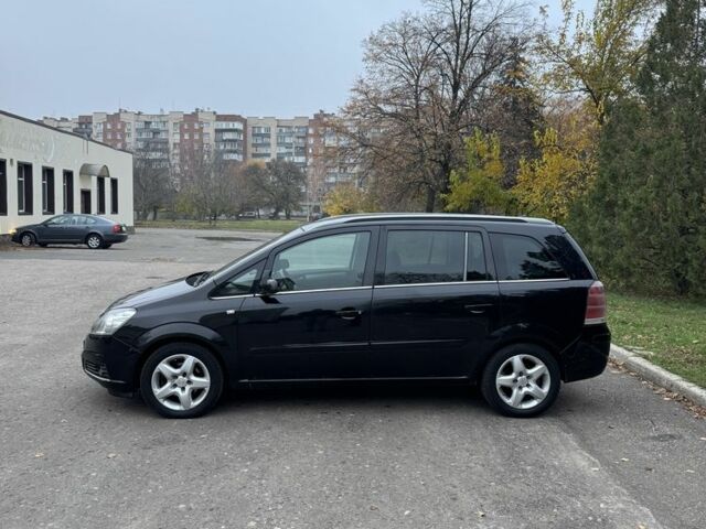 Черный Опель Зафира, объемом двигателя 1.9 л и пробегом 250 тыс. км за 3250 $, фото 8 на Automoto.ua