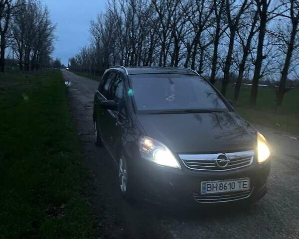 Чорний Опель Зафіра, об'ємом двигуна 2.2 л та пробігом 242 тис. км за 5250 $, фото 10 на Automoto.ua