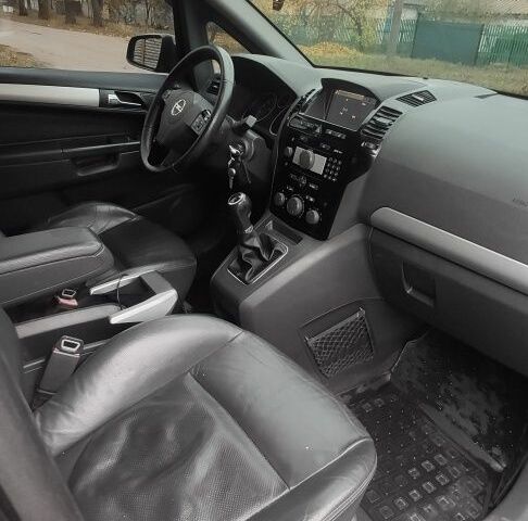 Чорний Опель Зафіра, об'ємом двигуна 1.6 л та пробігом 221 тис. км за 6500 $, фото 12 на Automoto.ua