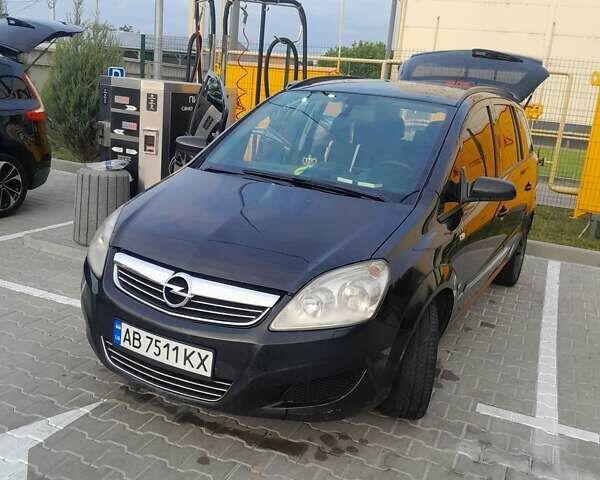 Черный Опель Зафира, объемом двигателя 1.95 л и пробегом 285 тыс. км за 6000 $, фото 14 на Automoto.ua