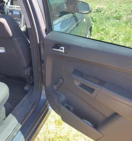 Чорний Опель Зафіра, об'ємом двигуна 1.69 л та пробігом 325 тис. км за 5700 $, фото 15 на Automoto.ua