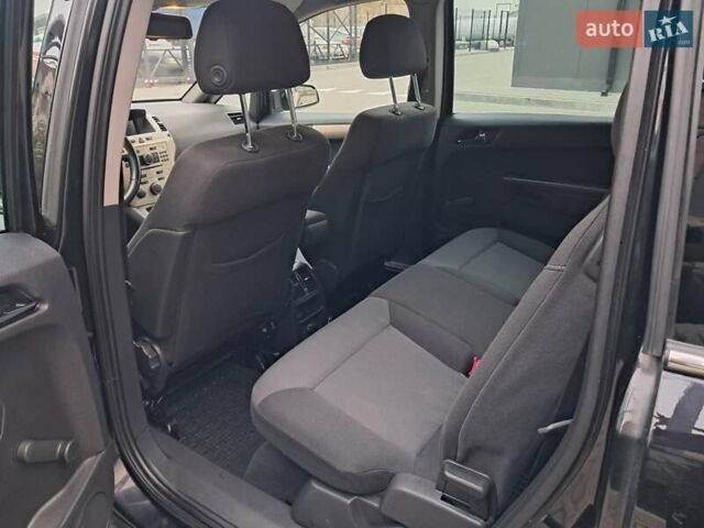 Черный Опель Зафира, объемом двигателя 1.8 л и пробегом 252 тыс. км за 5650 $, фото 53 на Automoto.ua