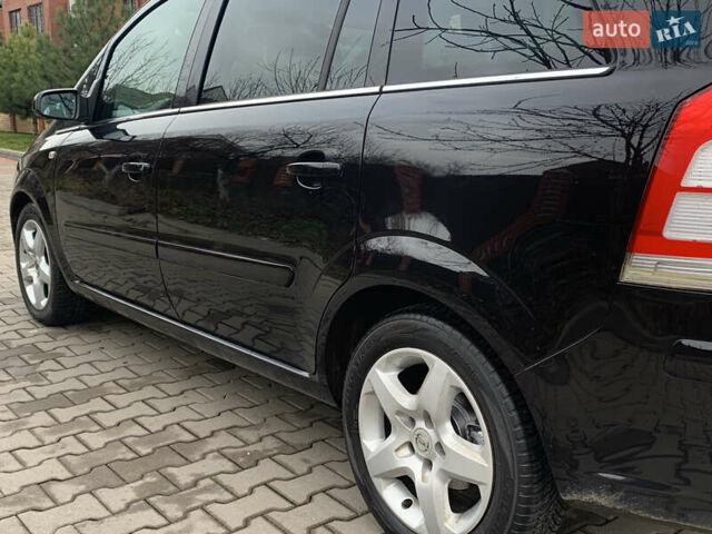 Черный Опель Зафира, объемом двигателя 1.8 л и пробегом 230 тыс. км за 5400 $, фото 36 на Automoto.ua