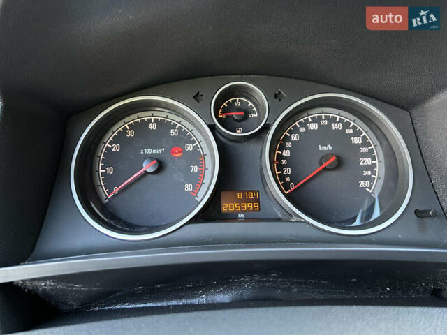 Черный Опель Зафира, объемом двигателя 1.8 л и пробегом 205 тыс. км за 6250 $, фото 10 на Automoto.ua