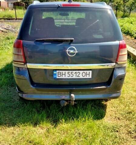 Чорний Опель Зафіра, об'ємом двигуна 1.69 л та пробігом 325 тис. км за 5700 $, фото 1 на Automoto.ua