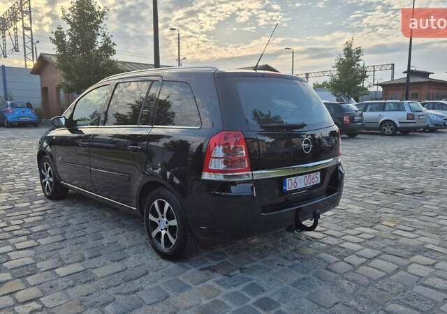 Чорний Опель Зафіра, об'ємом двигуна 1.8 л та пробігом 228 тис. км за 7300 $, фото 4 на Automoto.ua