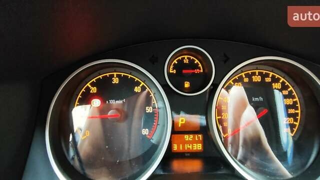 Чорний Опель Зафіра, об'ємом двигуна 1.91 л та пробігом 313 тис. км за 6200 $, фото 5 на Automoto.ua