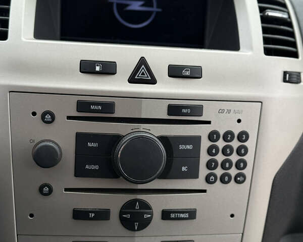 Чорний Опель Зафіра, об'ємом двигуна 1.6 л та пробігом 238 тис. км за 5500 $, фото 36 на Automoto.ua