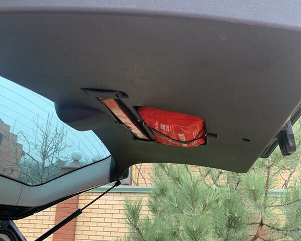 Черный Опель Зафира, объемом двигателя 1.8 л и пробегом 230 тыс. км за 5400 $, фото 58 на Automoto.ua