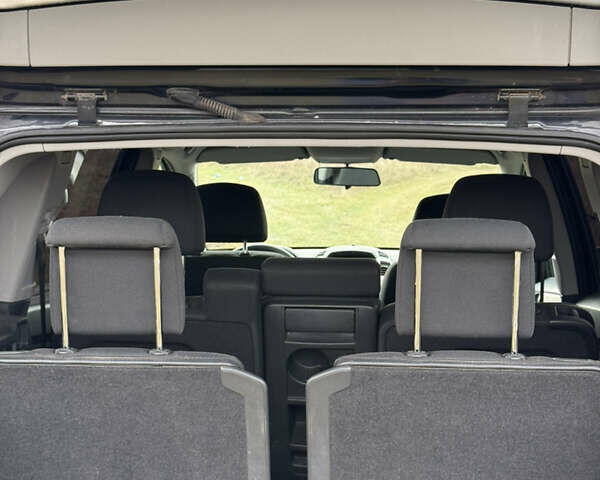 Чорний Опель Зафіра, об'ємом двигуна 1.6 л та пробігом 238 тис. км за 5500 $, фото 17 на Automoto.ua