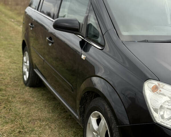 Чорний Опель Зафіра, об'ємом двигуна 1.6 л та пробігом 238 тис. км за 5500 $, фото 14 на Automoto.ua