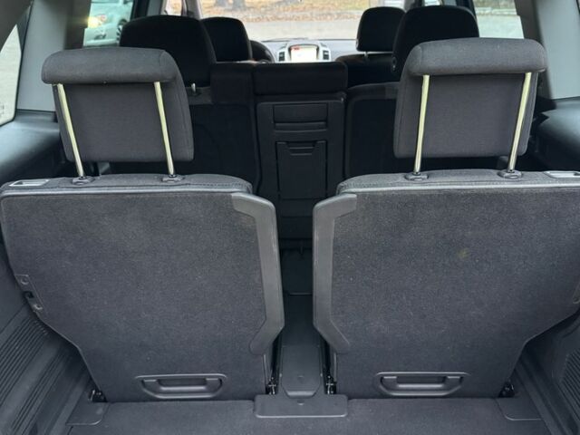 Черный Опель Зафира, объемом двигателя 1.9 л и пробегом 250 тыс. км за 3250 $, фото 21 на Automoto.ua