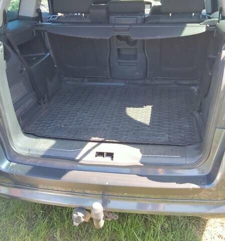 Чорний Опель Зафіра, об'ємом двигуна 1.69 л та пробігом 325 тис. км за 5700 $, фото 13 на Automoto.ua