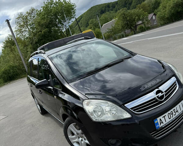 Черный Опель Зафира, объемом двигателя 1.9 л и пробегом 315 тыс. км за 6600 $, фото 1 на Automoto.ua