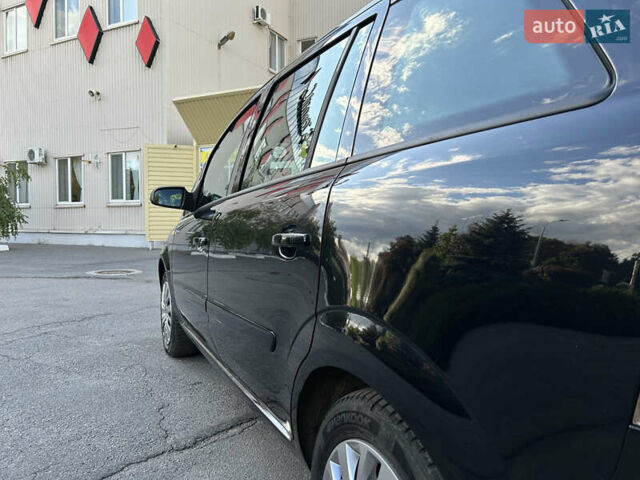 Черный Опель Зафира, объемом двигателя 1.8 л и пробегом 205 тыс. км за 6250 $, фото 43 на Automoto.ua