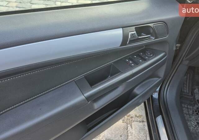 Чорний Опель Зафіра, об'ємом двигуна 1.8 л та пробігом 228 тис. км за 7300 $, фото 24 на Automoto.ua