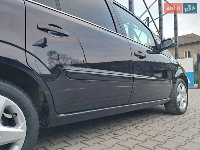 Черный Опель Зафира, объемом двигателя 1.8 л и пробегом 252 тыс. км за 5650 $, фото 43 на Automoto.ua