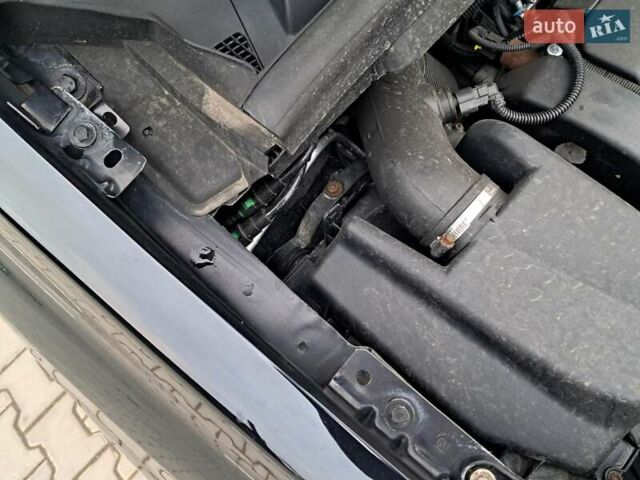 Черный Опель Зафира, объемом двигателя 1.8 л и пробегом 252 тыс. км за 5650 $, фото 75 на Automoto.ua