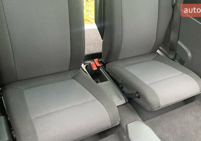 Черный Опель Зафира, объемом двигателя 1.8 л и пробегом 179 тыс. км за 6750 $, фото 38 на Automoto.ua