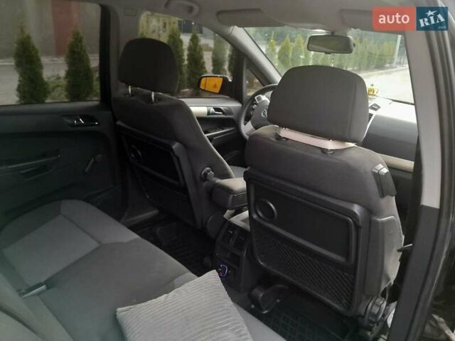 Черный Опель Зафира, объемом двигателя 1.95 л и пробегом 285 тыс. км за 6000 $, фото 5 на Automoto.ua