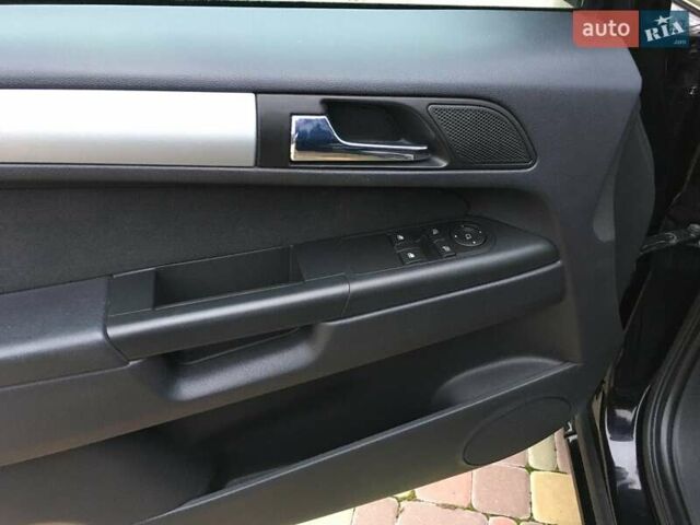 Черный Опель Зафира, объемом двигателя 1.6 л и пробегом 121 тыс. км за 6999 $, фото 23 на Automoto.ua