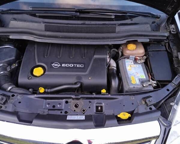 Чорний Опель Зафіра, об'ємом двигуна 1.9 л та пробігом 190 тис. км за 6300 $, фото 10 на Automoto.ua
