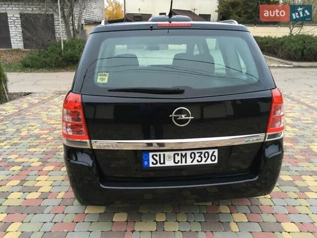Черный Опель Зафира, объемом двигателя 1.6 л и пробегом 121 тыс. км за 6999 $, фото 5 на Automoto.ua