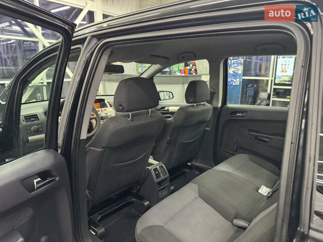 Чорний Опель Зафіра, об'ємом двигуна 1.8 л та пробігом 216 тис. км за 5500 $, фото 16 на Automoto.ua