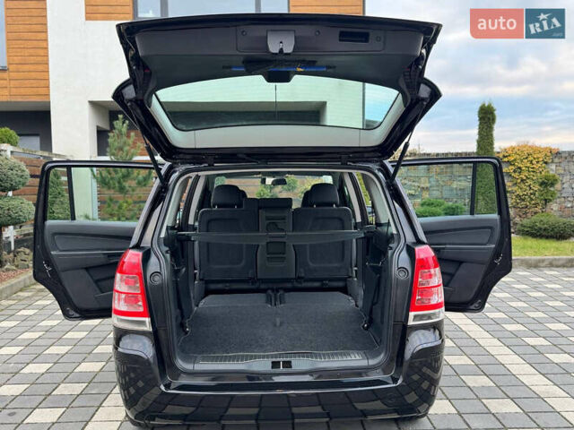 Черный Опель Зафира, объемом двигателя 1.8 л и пробегом 256 тыс. км за 6250 $, фото 61 на Automoto.ua