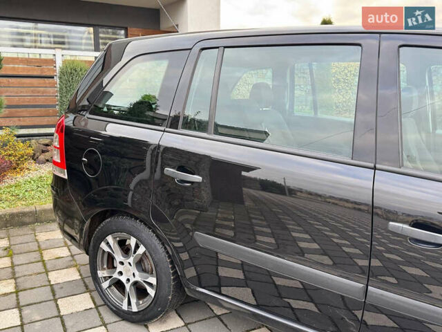 Черный Опель Зафира, объемом двигателя 1.8 л и пробегом 256 тыс. км за 6250 $, фото 5 на Automoto.ua