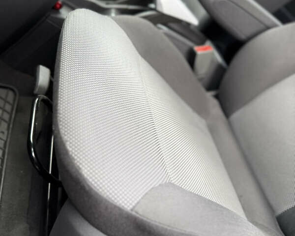 Чорний Опель Зафіра, об'ємом двигуна 1.7 л та пробігом 197 тис. км за 6500 $, фото 49 на Automoto.ua