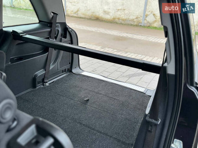 Черный Опель Зафира, объемом двигателя 1.8 л и пробегом 256 тыс. км за 6250 $, фото 59 на Automoto.ua