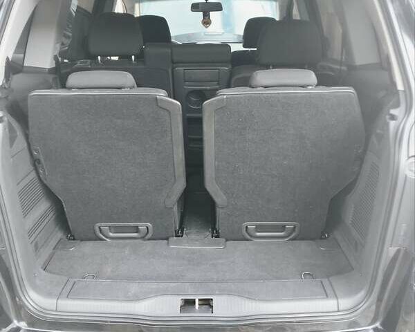 Черный Опель Зафира, объемом двигателя 1.8 л и пробегом 171 тыс. км за 5800 $, фото 13 на Automoto.ua