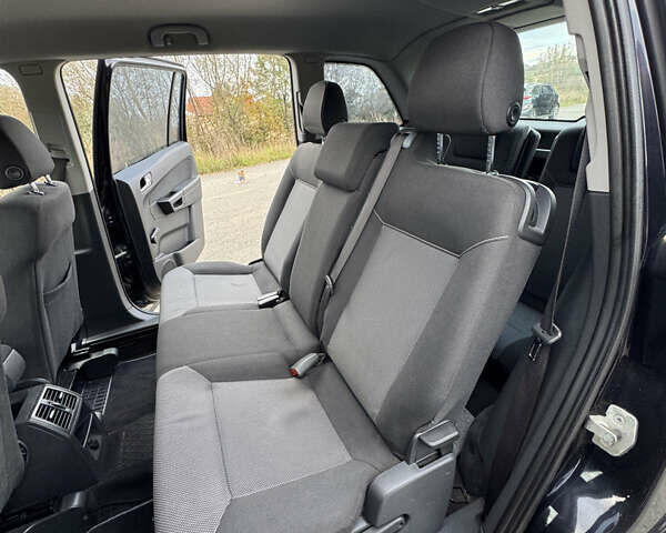 Чорний Опель Зафіра, об'ємом двигуна 1.7 л та пробігом 197 тис. км за 6500 $, фото 65 на Automoto.ua