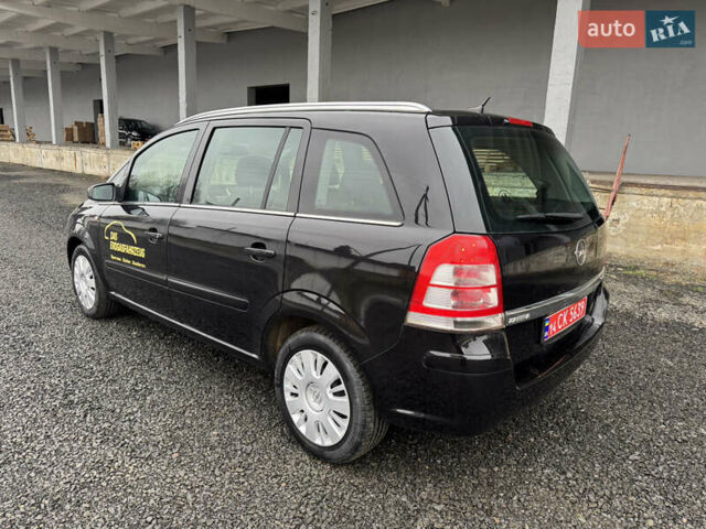 Черный Опель Зафира, объемом двигателя 1.6 л и пробегом 198 тыс. км за 6300 $, фото 9 на Automoto.ua
