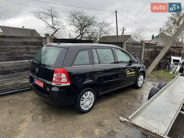 Черный Опель Зафира, объемом двигателя 1.6 л и пробегом 198 тыс. км за 6300 $, фото 4 на Automoto.ua