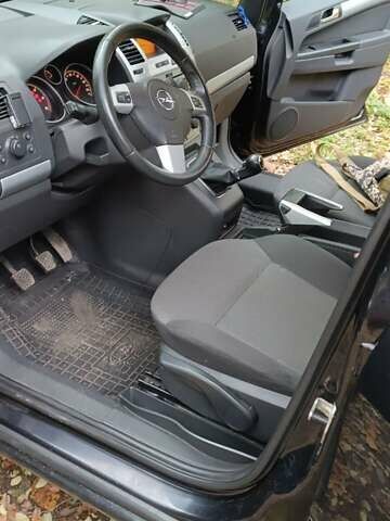 Черный Опель Зафира, объемом двигателя 1.69 л и пробегом 290 тыс. км за 6499 $, фото 26 на Automoto.ua