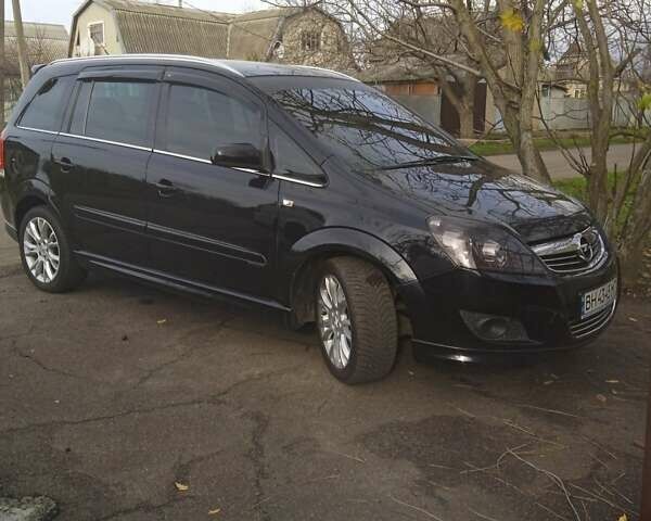 Черный Опель Зафира, объемом двигателя 1.6 л и пробегом 211 тыс. км за 8000 $, фото 8 на Automoto.ua